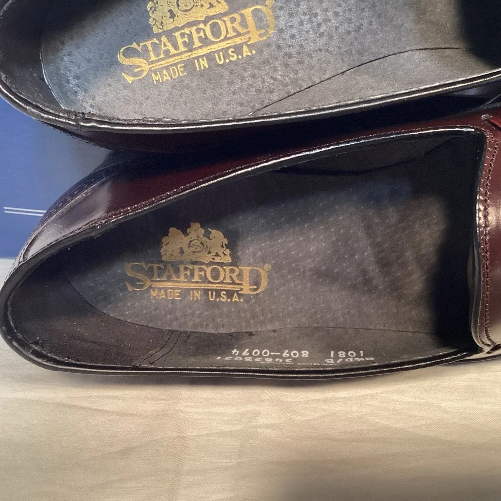 Stafford Vintage Men’s Burgundy Slip on Wingtip Loafers Size 8 1/2 Meade in USA